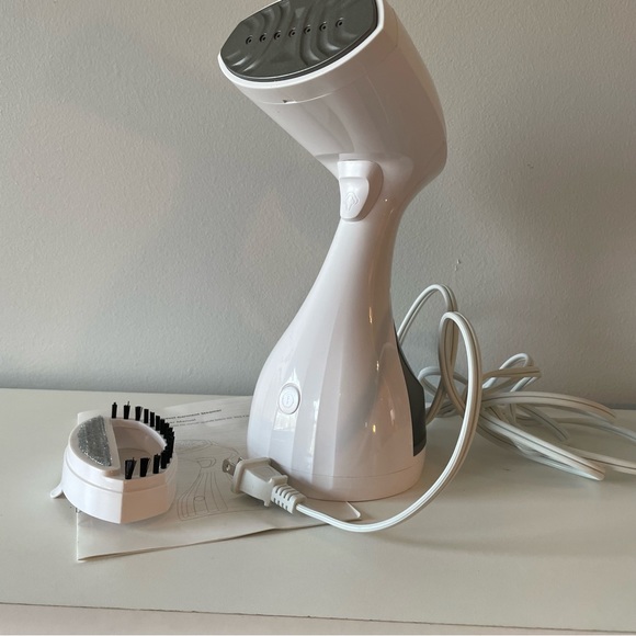 🐝🐝🐝 MagicPro clothes steamer, nearly new! EUC - Picture 2 of 11